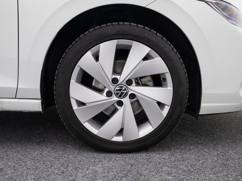 2025 Volkswagen Golf 8.5 Life image 3