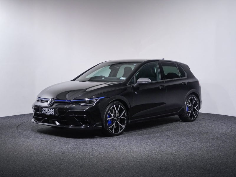 2025 Volkswagen Golf 8.5 R 4 Motion 245kW image 3