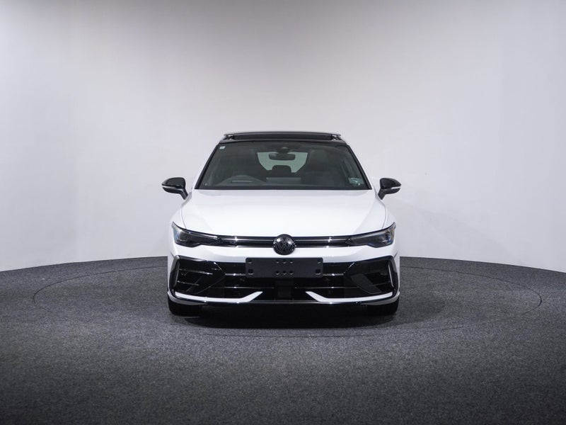 2025 Volkswagen Golf 8.5 R 4Motion 245kW image 2