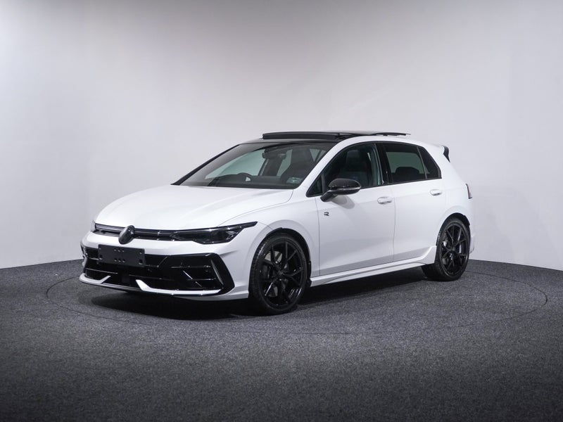 2025 Volkswagen Golf 8.5 R 4Motion 245kW image 4