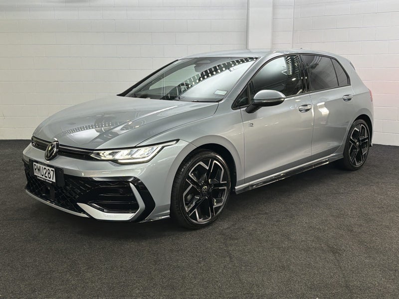 2025 Volkswagen Golf 8.5 R-LINE image 2