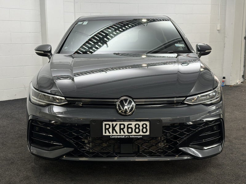 2025 Volkswagen Golf 8.5 R-LINE image 3