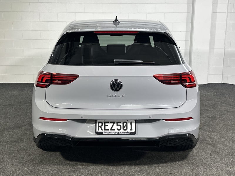 2025 Volkswagen Golf 8.5 R-LINE image 4