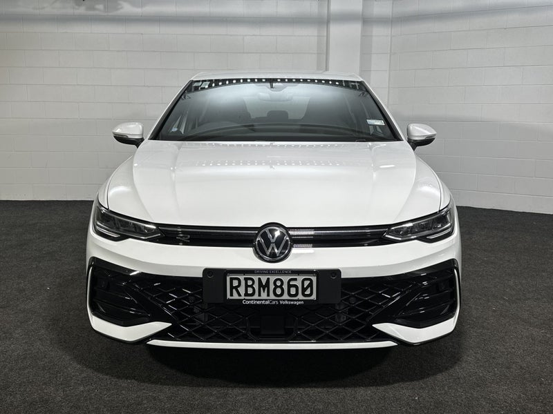 2025 Volkswagen Golf 8.5 R-LINE image 2