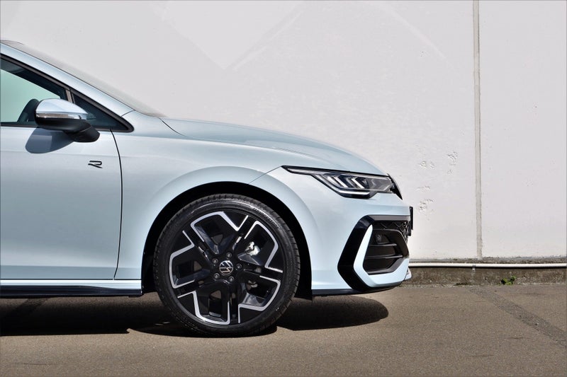 2025 Volkswagen Golf 8.5 R-Line image 2