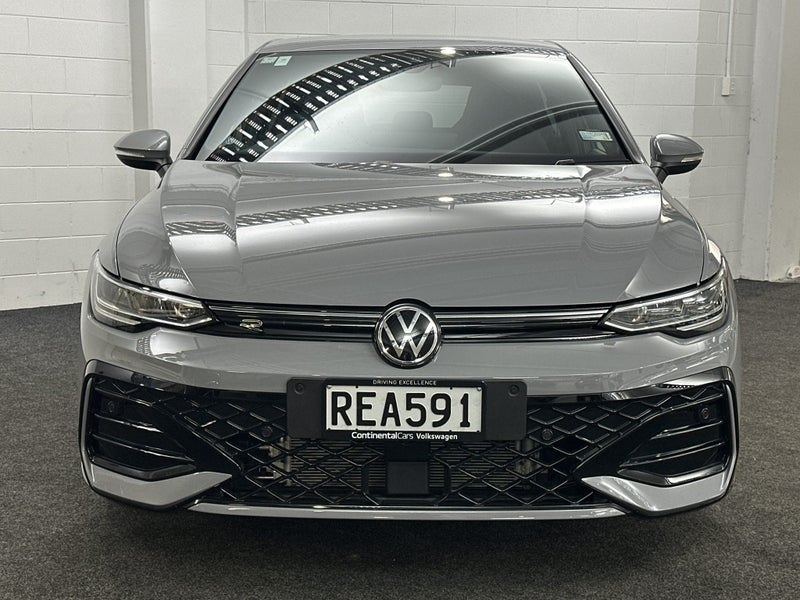 2025 Volkswagen Golf 8.5 R-LINE image 2