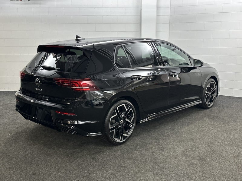 2025 Volkswagen Golf 8.5 R-LINE image 4