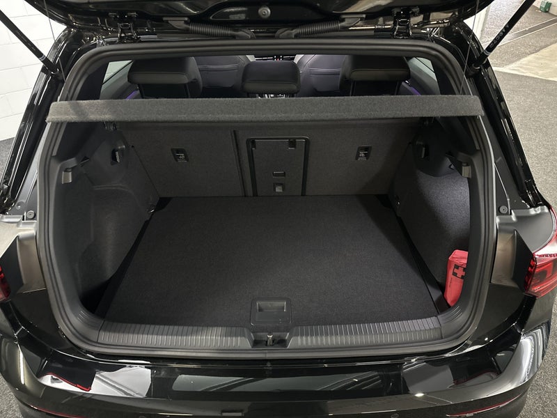2025 Volkswagen Golf 8.5 R-LINE image 5
