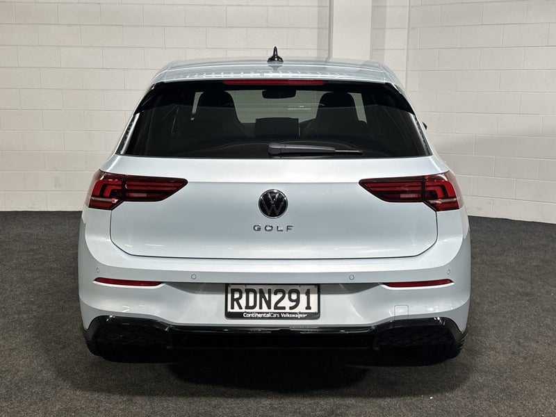 2025 Volkswagen Golf 8.5 R-LINE image 4