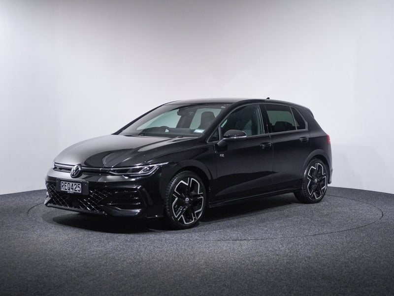2025 Volkswagen Golf 8.5 R-Line Touring 110kW image 4