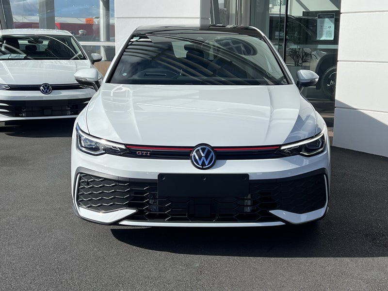 2025 Volkswagen Golf GTI 195kW TOURING PACKAGE image 2