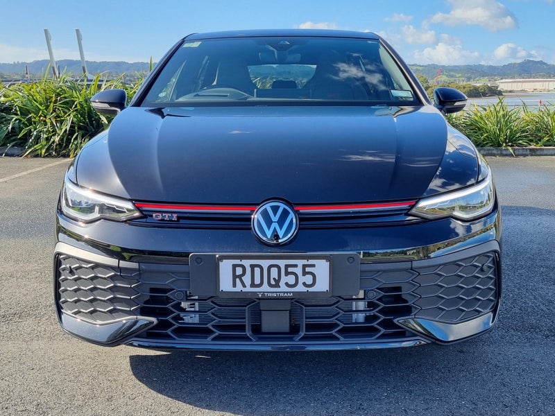2025 Volkswagen Golf Gti 2.0P/ Gti Touring Package image 2