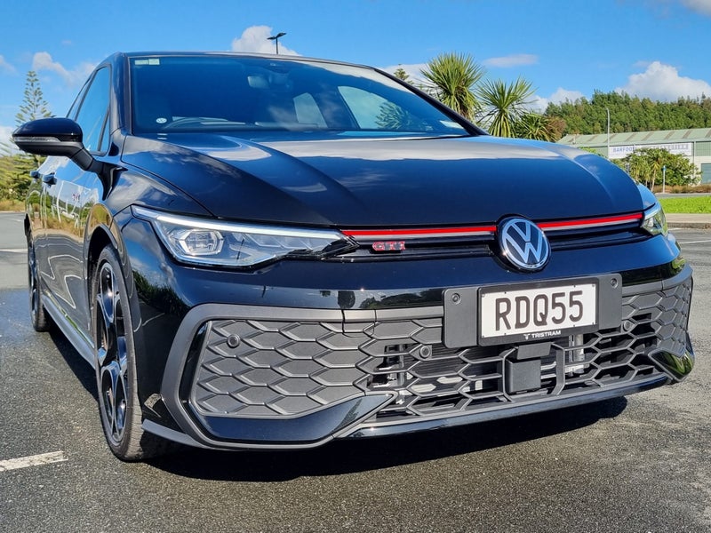 2025 Volkswagen Golf Gti 2.0P/ Gti Touring Package image 5