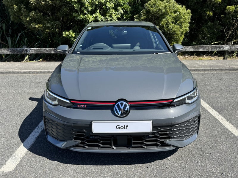 2025 Volkswagen Golf GTI image 3