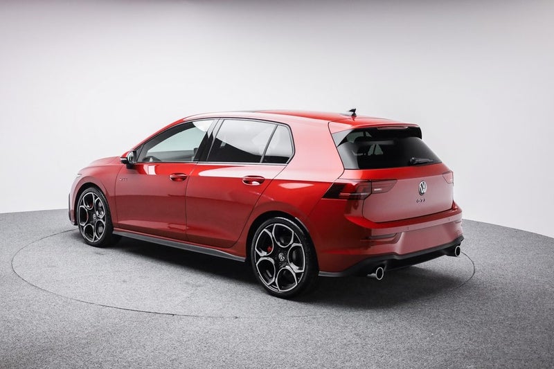 2025 Volkswagen Golf GTI image 5