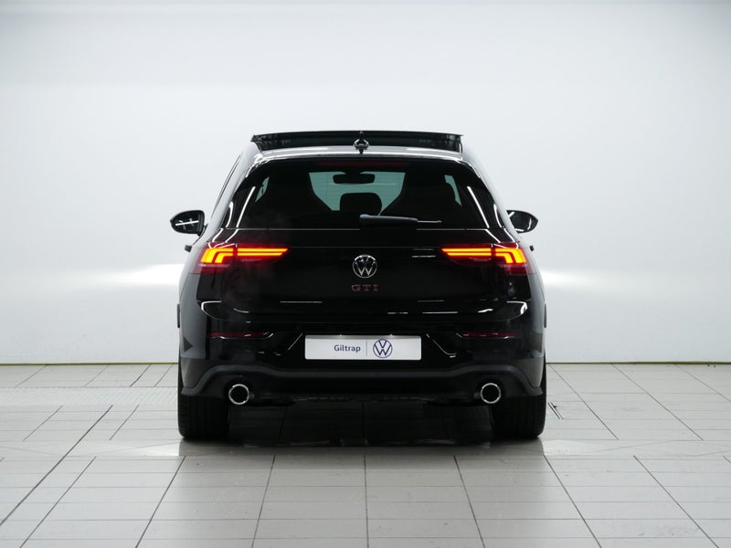 2025 Volkswagen Golf GTI image 4