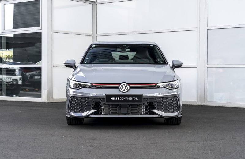 2025 Volkswagen Golf GTI Facelift 195kW Petrol... image 3