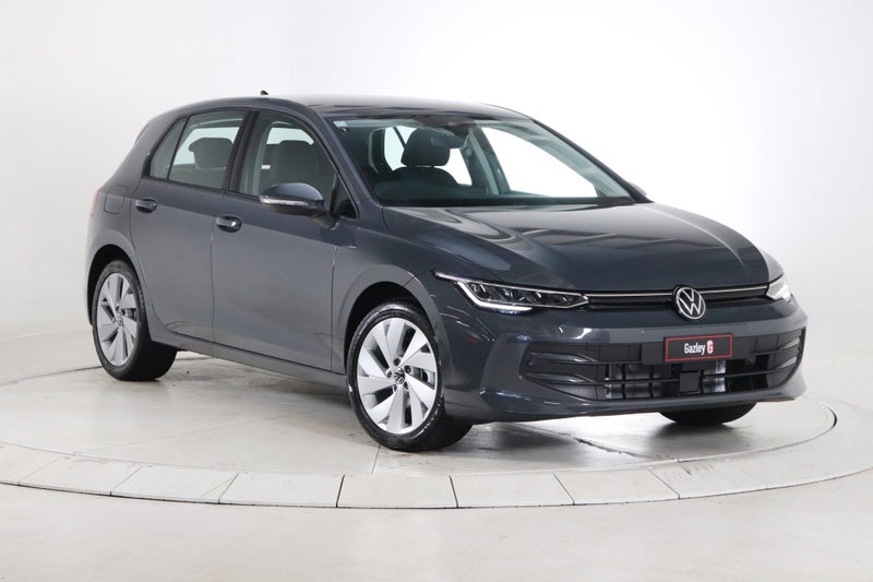 2025 Volkswagen Golf Life image 4