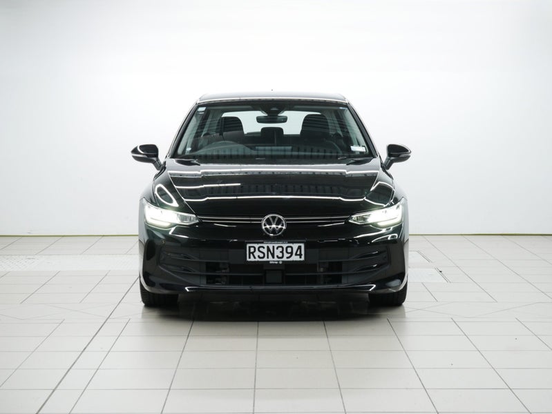 2025 Volkswagen Golf Life image 2