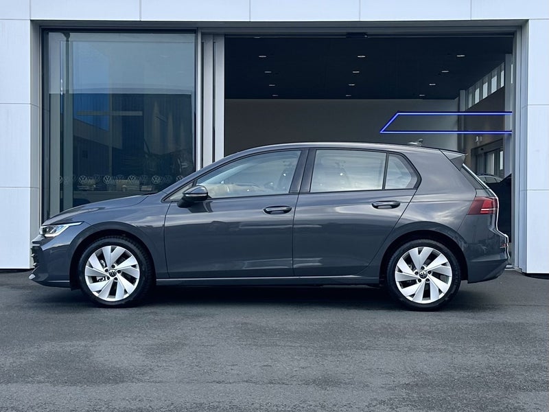 2025 Volkswagen Golf Life 1.4PT/8AT image 3