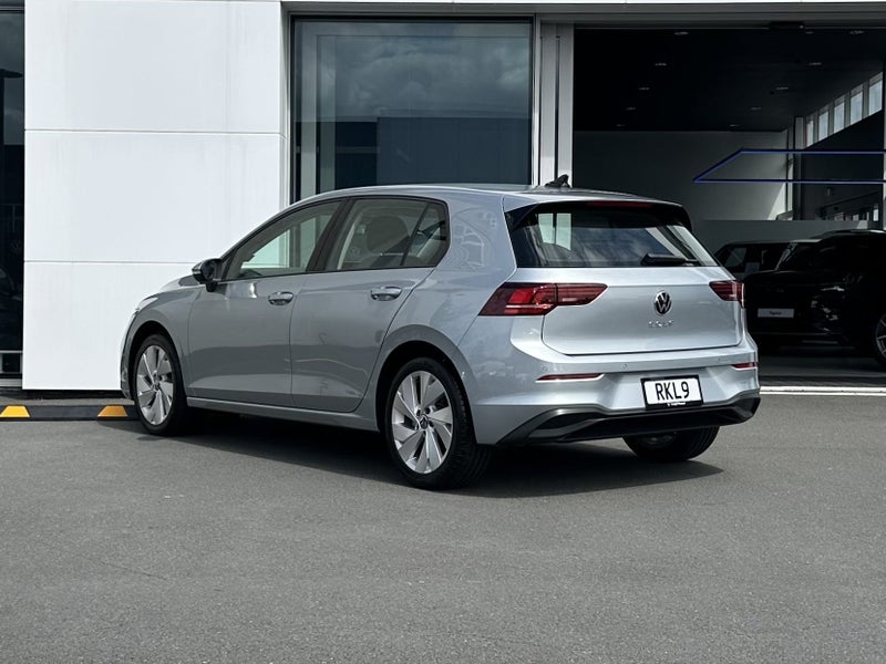 2025 Volkswagen Golf Life 1.4Pt/8At image 5