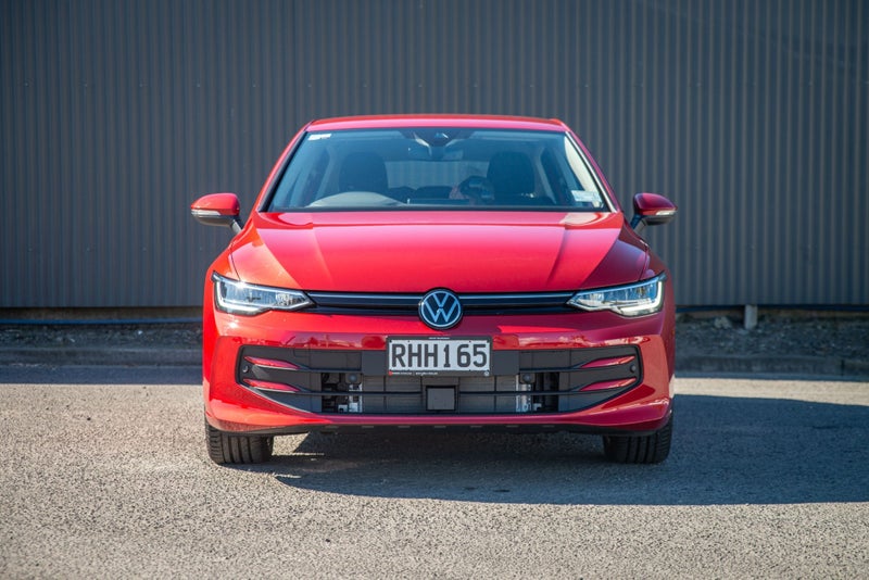 2025 Volkswagen Golf Life 1.4TSI 110kW image 2