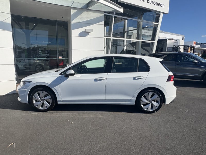 2025 Volkswagen Golf LIFE 1.4TSI image 5
