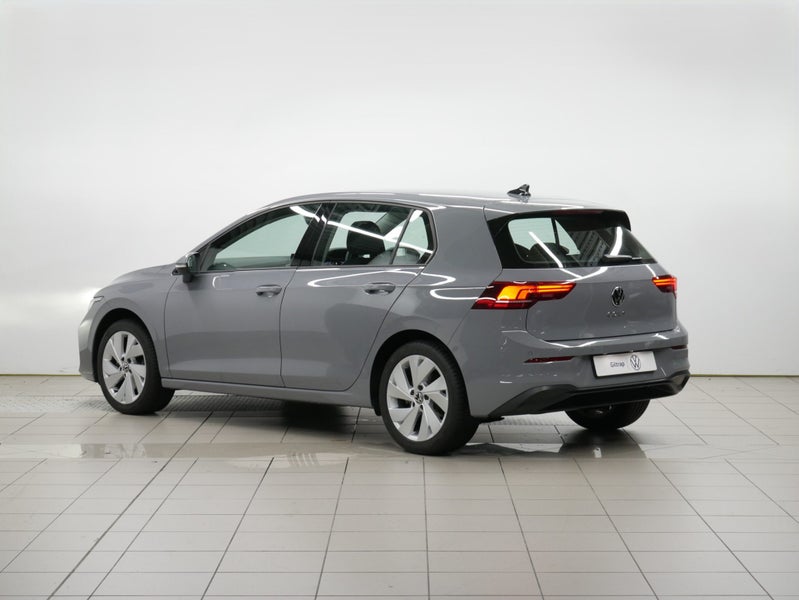 2025 Volkswagen Golf Life image 3