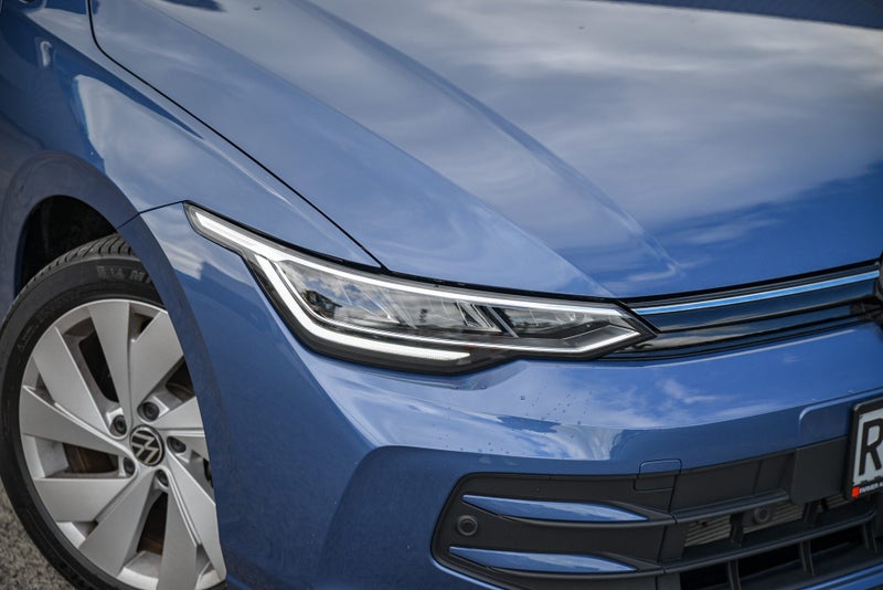 2025 Volkswagen Golf Life image 4