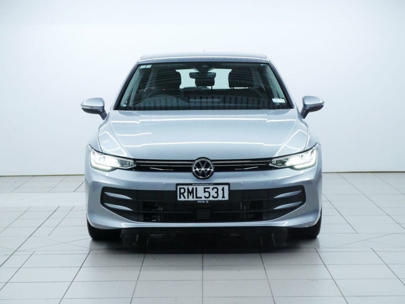 2025 Volkswagen Golf Life image 2