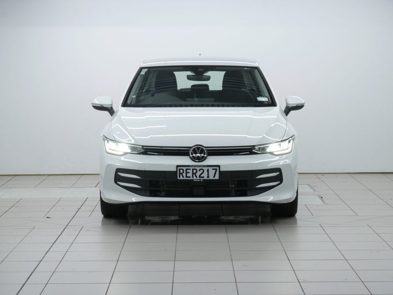 2025 Volkswagen Golf Life image 2