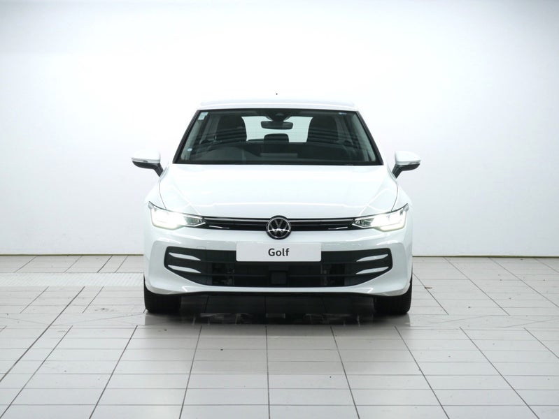 2025 Volkswagen Golf Life image 2