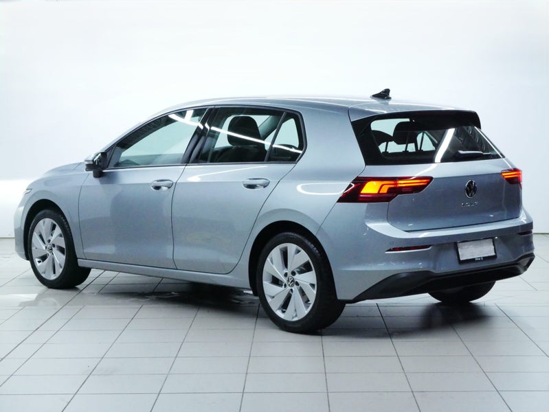 2025 Volkswagen Golf Life image 3