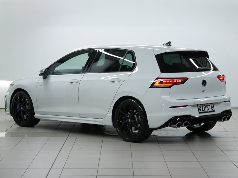 2025 Volkswagen Golf R image 3