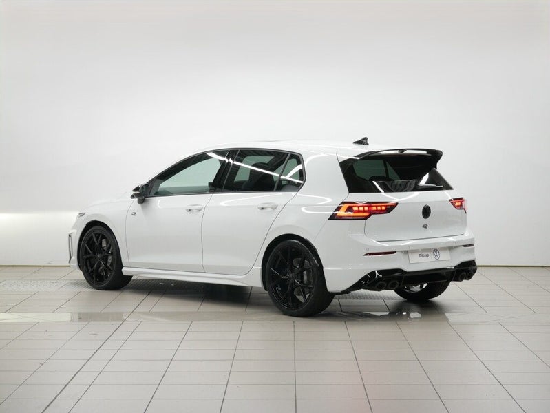 2025 Volkswagen Golf R image 3