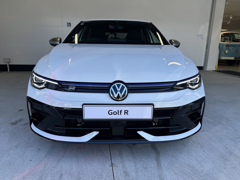2025 Volkswagen Golf R image 3