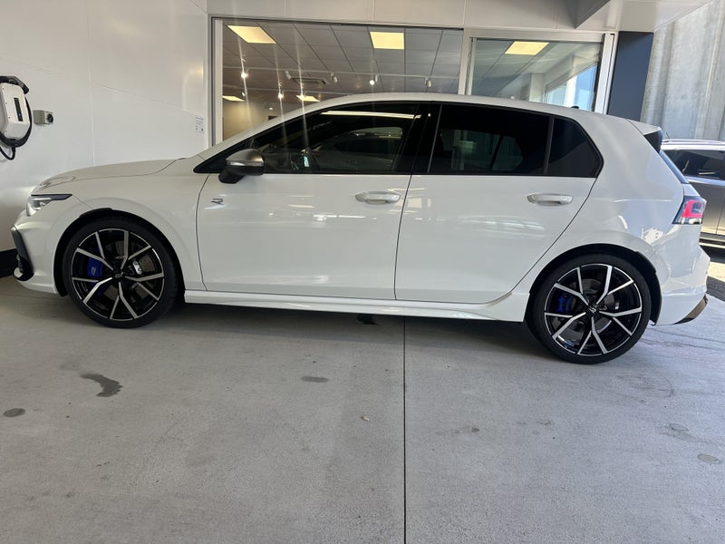 2025 Volkswagen Golf R image 5