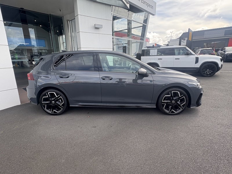 2025 Volkswagen Golf R-Line 1.4Pt/8At image 3