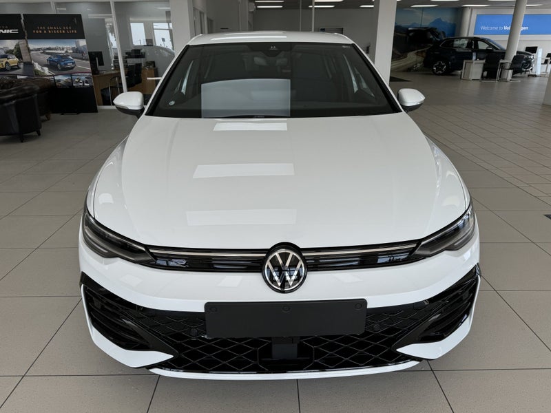 2025 Volkswagen Golf R-Line 1.4Pt/8At image 2