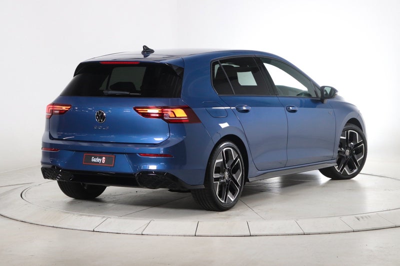 2025 Volkswagen Golf R-Line image 2