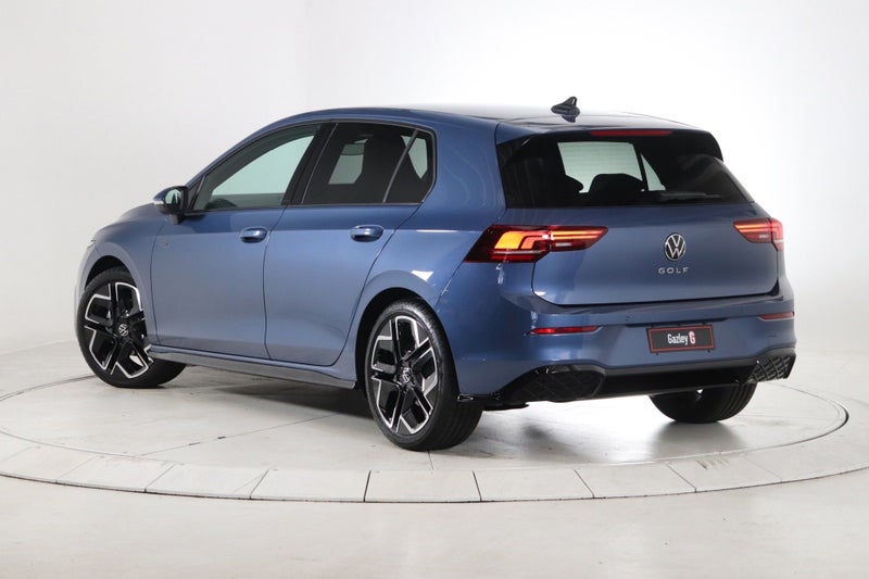 2025 Volkswagen Golf R-Line image 3