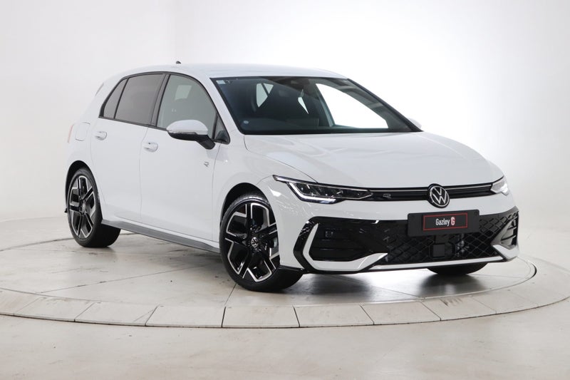 2025 Volkswagen Golf R-Line image 3