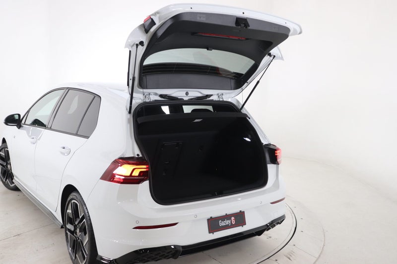 2025 Volkswagen Golf R-Line image 5