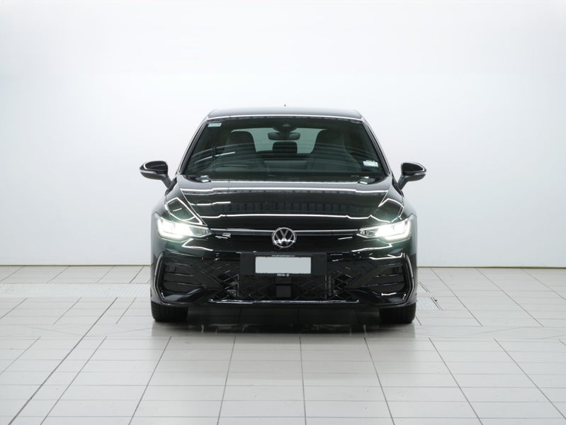 2025 Volkswagen Golf R-Line image 2