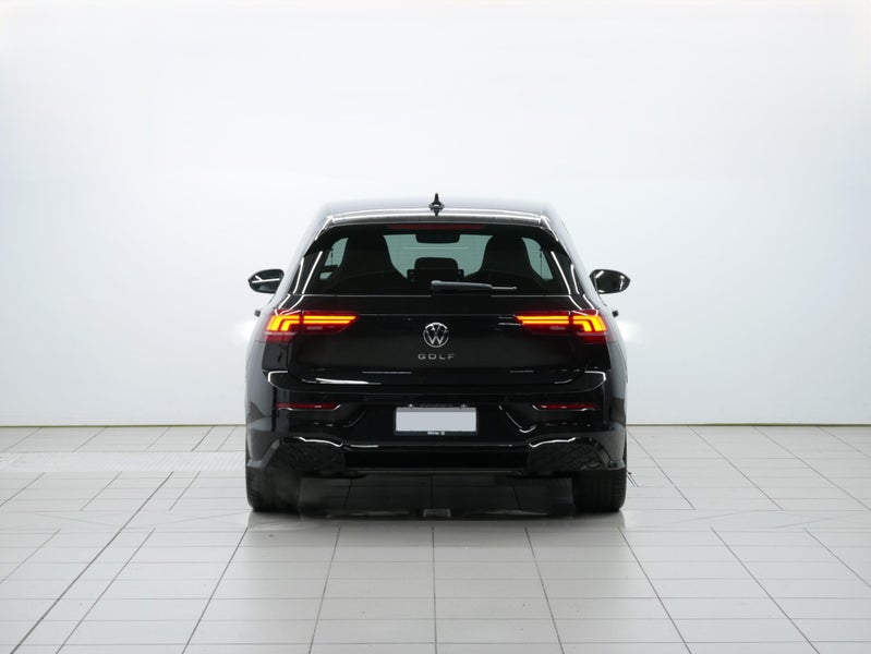 2025 Volkswagen Golf R-Line image 4