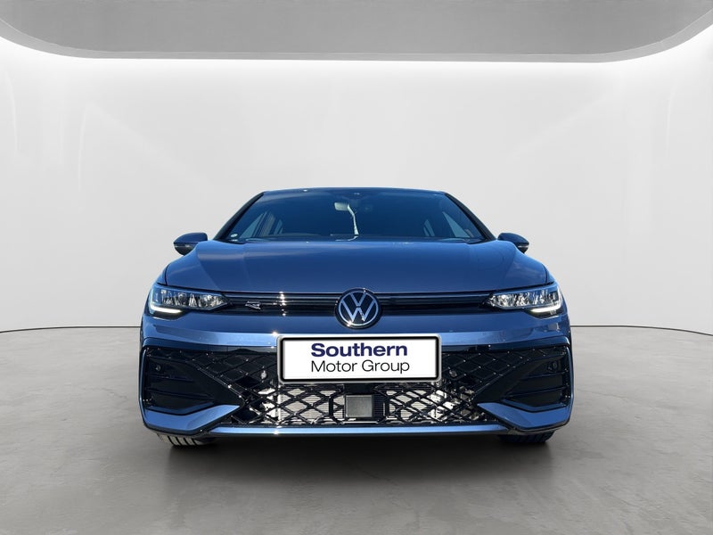 2025 Volkswagen Golf R-Line image 3