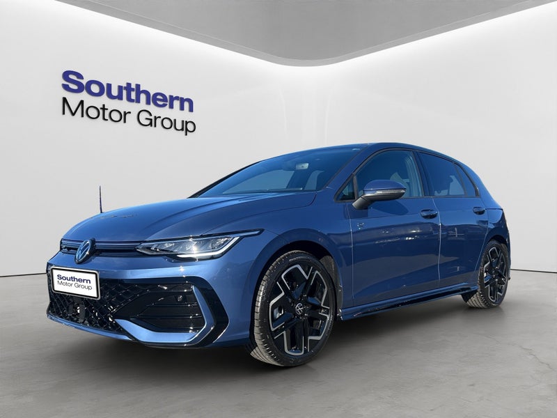 2025 Volkswagen Golf R-Line image 4