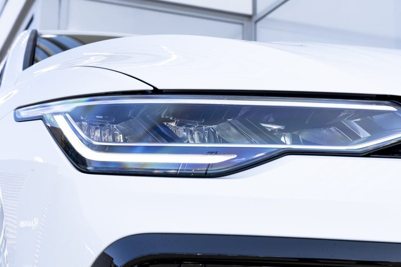 2025 Volkswagen Golf R-Line Facelift 110kW Petr... image 5