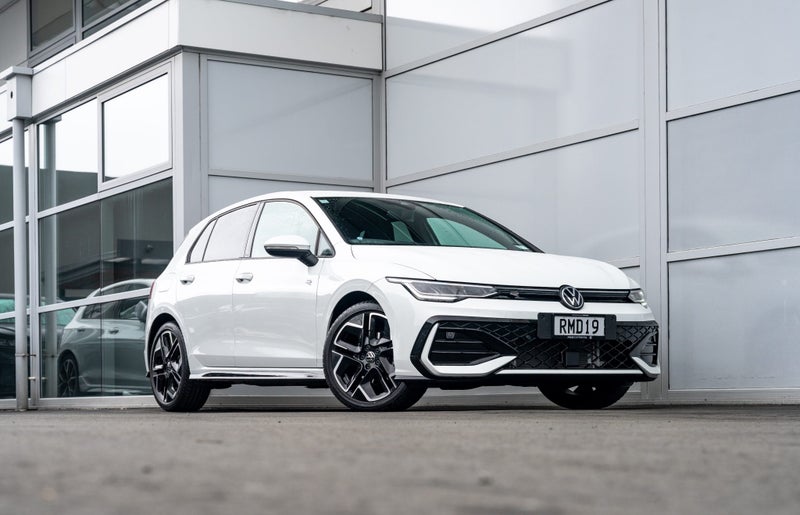 2025 Volkswagen Golf R-Line Facelift 110kW Petr... image 1