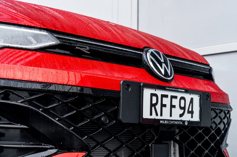 2025 Volkswagen Golf R-Line Facelift 110kW Petr... image 3